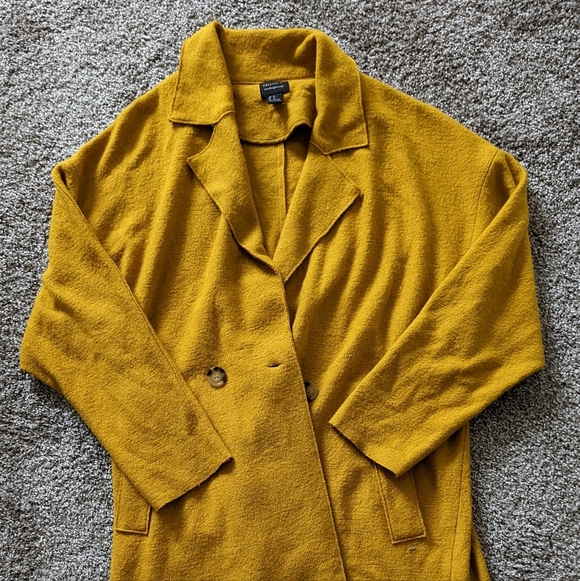 Mustard Coat - Picture 1 of 5